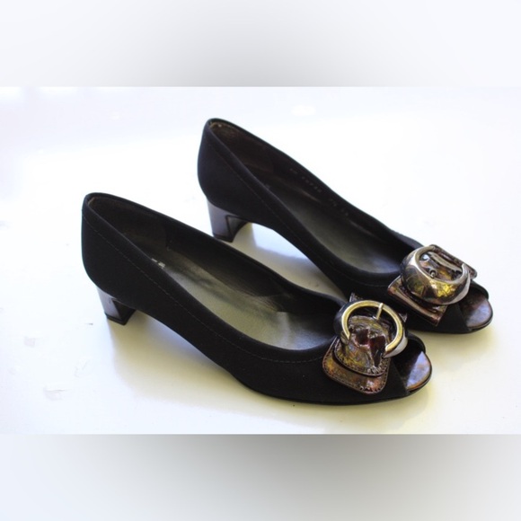 Stuart Weitzman peep toe pumps - Picture 1 of 12